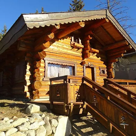 Individuel 4 * En Rondins Sur Pyrenees 2000 فيلة *