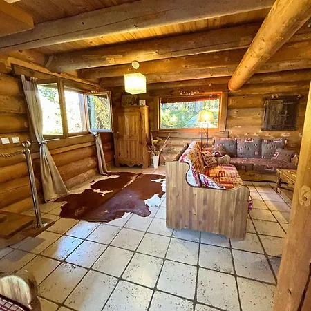 Individuel 4 * En Rondins Sur Pyrenees 2000 فيلة