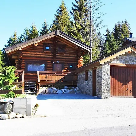 Individuel 4 * En Rondins Sur Pyrenees 2000 فيلة